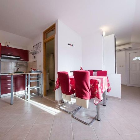 Strma Apartments Vis Exterior foto