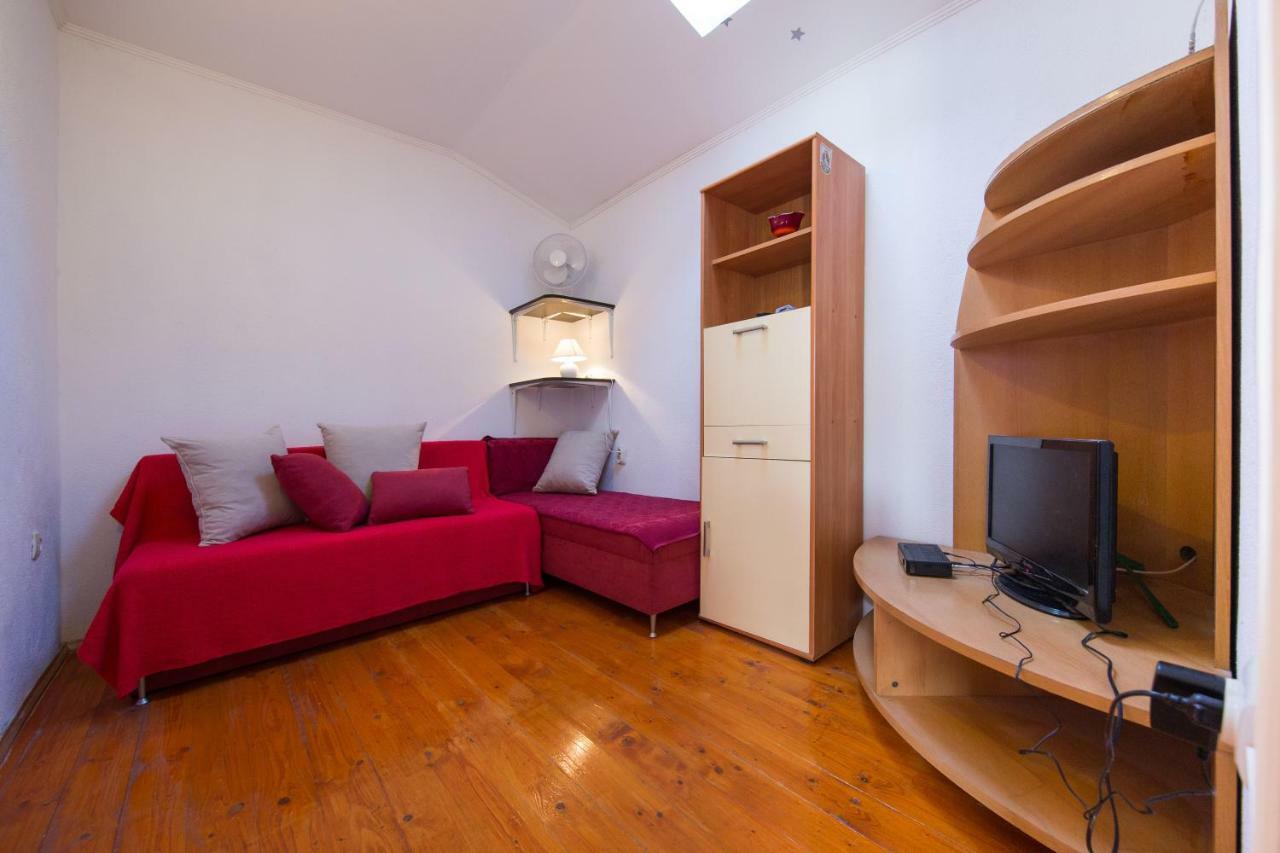 Strma Apartments Vis Exterior foto