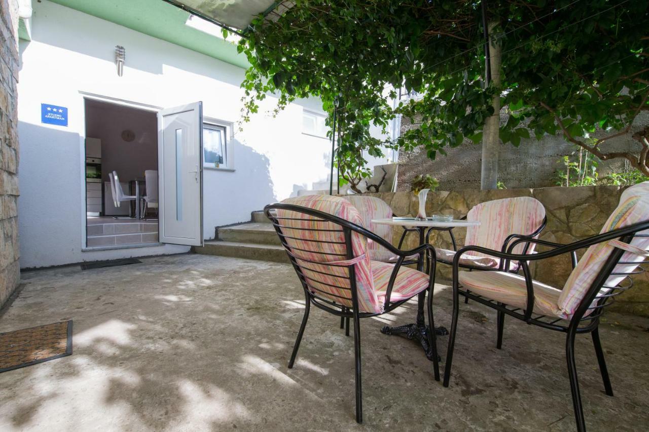 Strma Apartments Vis Exterior foto