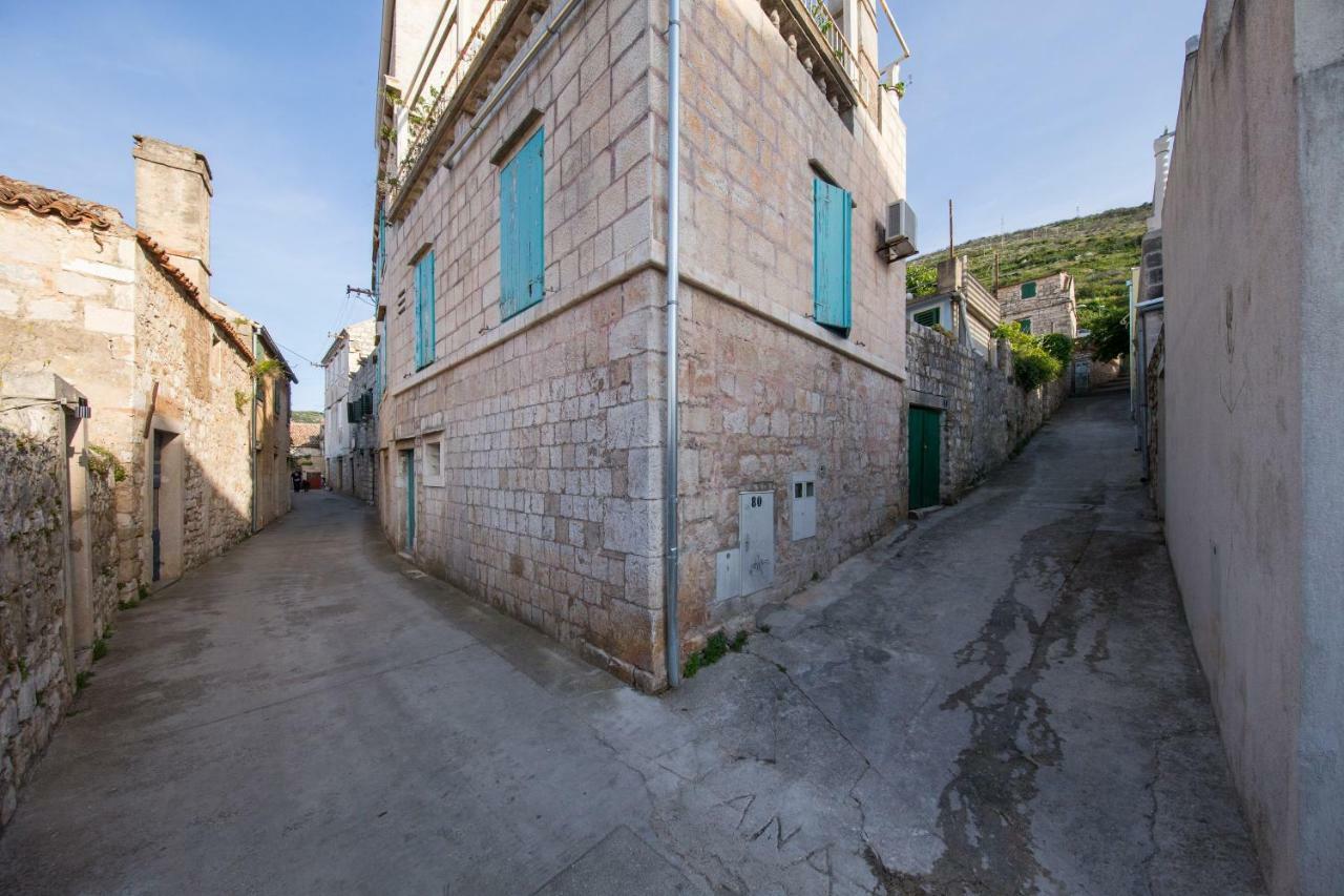 Strma Apartments Vis Exterior foto